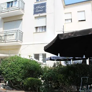 Hotel Zama 